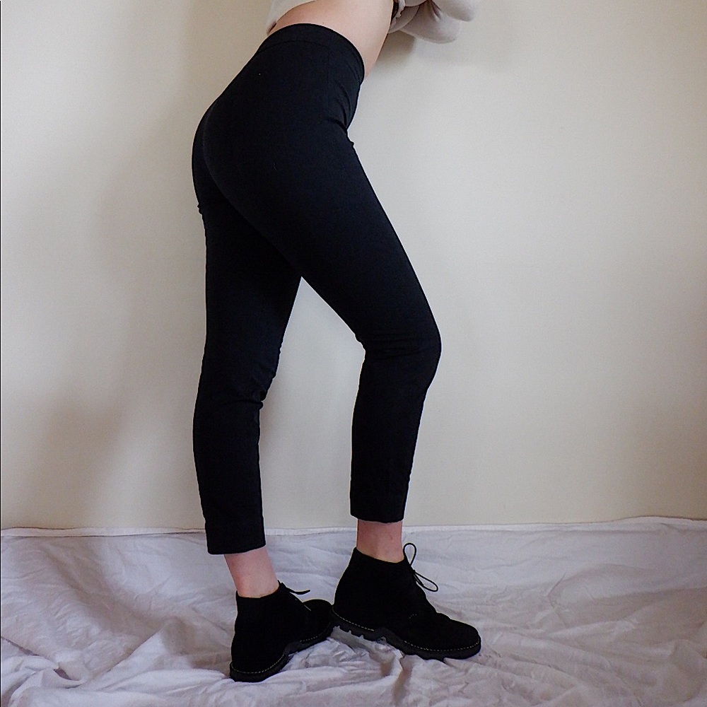 Everlane “The Side-Zip Stretch Cotton Pant”